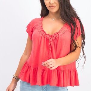 Free People Charlie Swing Tee In Camelia. Size medium‎